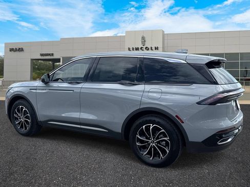 New 2026 Lincoln Nautilus Premier AWD/4WD image 5