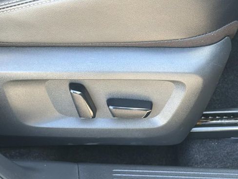 Used 2023 Nissan Rogue SL image 28