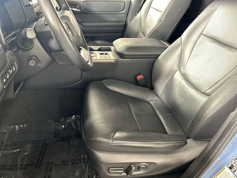 Used 2024 Toyota Land Cruiser image 21