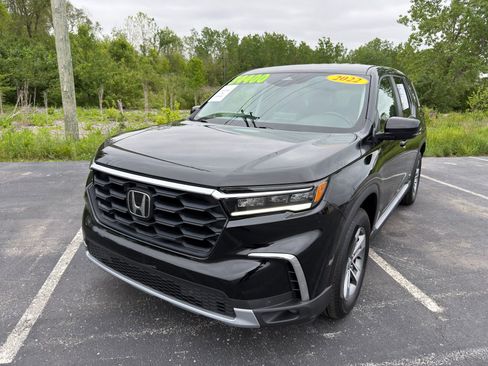 Used 2023 Honda Pilot EX-L image 2
