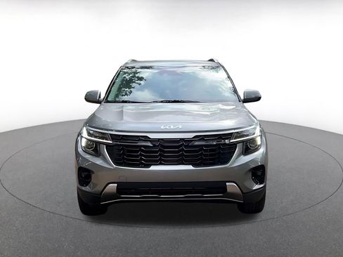 Used 2025 Kia Seltos S image 4
