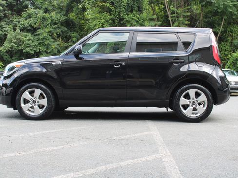 Used 2017 Kia Soul image 25