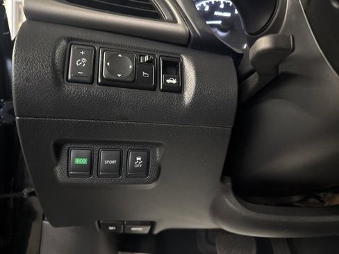 Used 2015 Nissan Sentra S image 18
