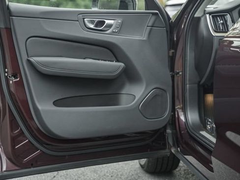 New 2026 Volvo XC60 T8 Plus w/ Protection Package Premier AWD/4WD image 38