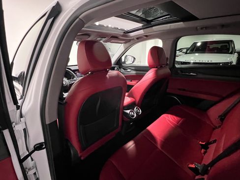 Used 2021 Alfa Romeo Stelvio Ti w/ Nero Edizione image 51