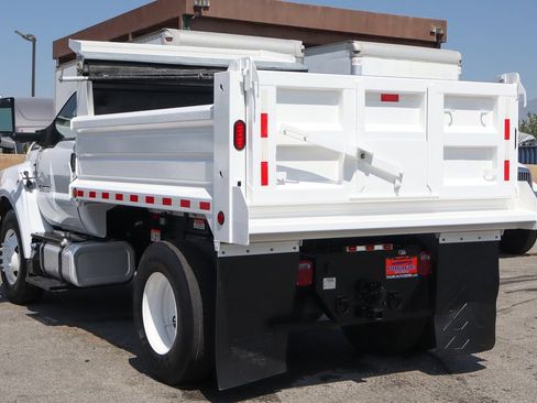Used 2023 Ford F650 2WD Regular Cab Super Duty image 6