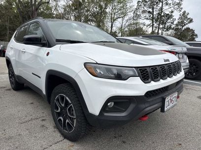 Used 2025 Jeep Compass Trailhawk