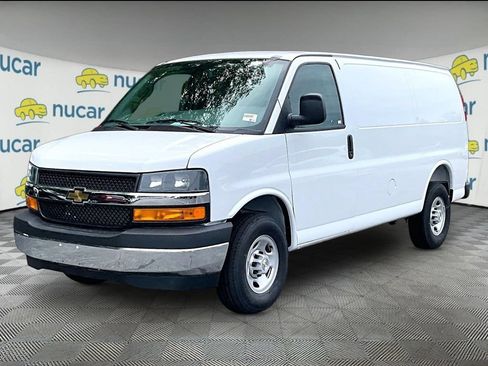 New 2026 Chevrolet Express 2500 w/ Enhanced Convenience Package RWD image 4