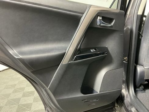 Used 2017 Toyota RAV4 Limited image 22