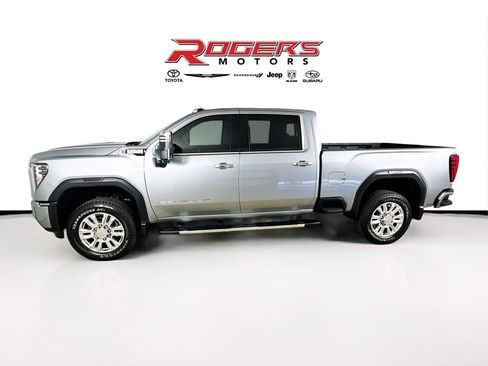 Used 2026 GMC Sierra 2500 Denali w/ Denali Reserve Package AWD/4WD image 4