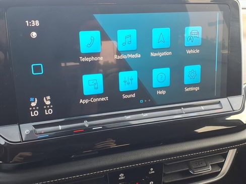 Used 2024 Volkswagen Atlas SE image 26