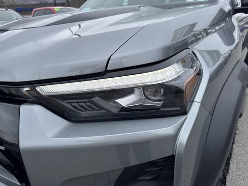 New 2026 Chevrolet Colorado ZR2 w/ Off-Road Front Bumper Package image 10