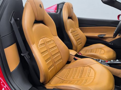 Used 2018 Ferrari 488 Spider RWD image 25