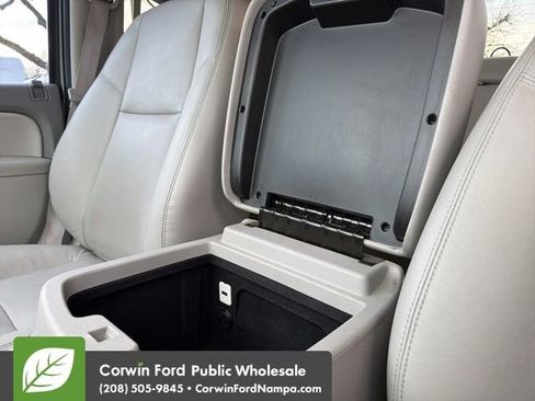 Used 2014 GMC Sierra 2500 SLT w/ SLT Convenience Package image 23