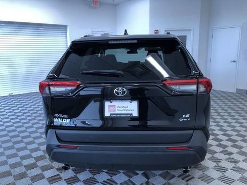 Certified 2025 Toyota RAV4 LE AWD/4WD image 13
