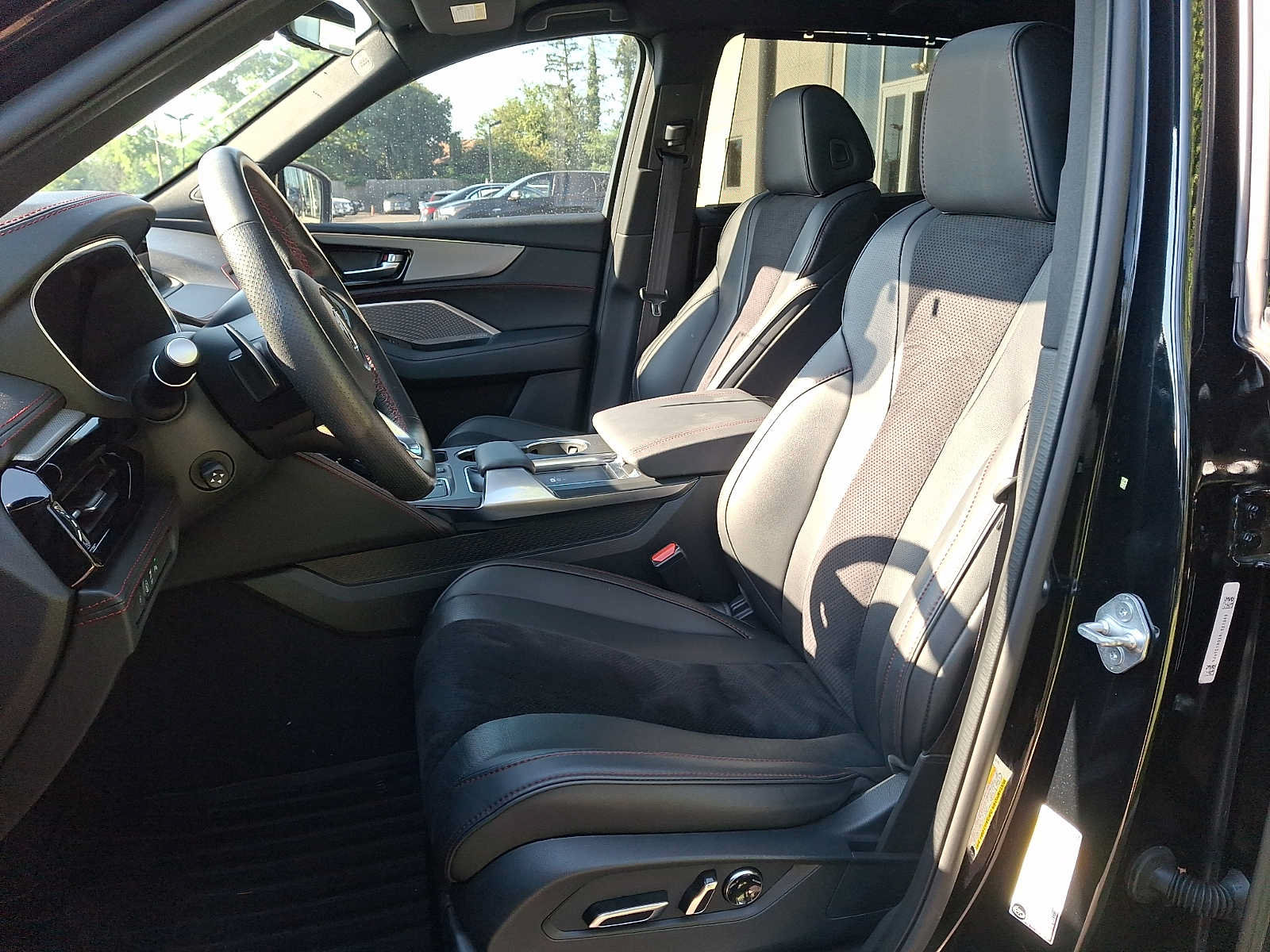 Used 2024 Acura MDX A-Spec AWD/4WD image 11