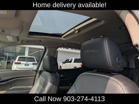 Used 2019 GMC Acadia Denali w/ Technology Package FWD image 30