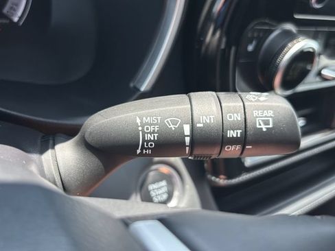 Used 2025 Toyota Highlander XSE AWD/4WD image 22