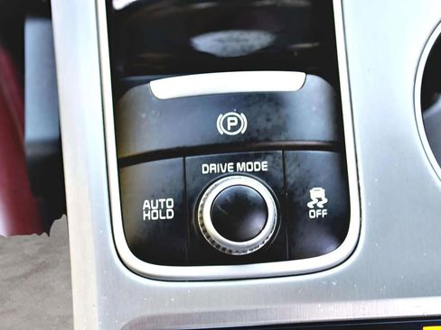 Used 2018 Kia Stinger GT2 image 24