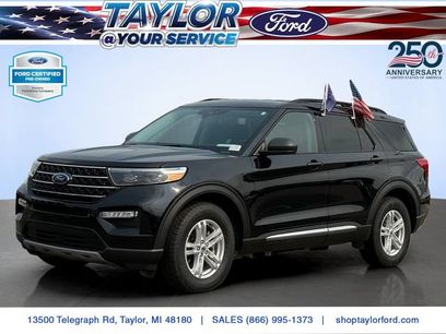 Certified 2024 Ford Explorer XLT w/ Equipment Group 202A
