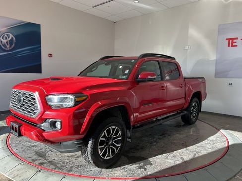 Used 2021 Toyota Tacoma 4x4 Double Cab image 2