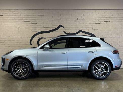 Used 2024 Porsche Macan Turbo AWD/4WD image 9