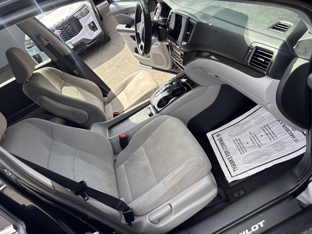Used 2021 Honda Pilot EX image 31