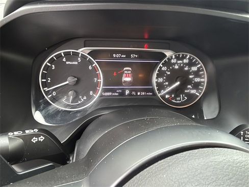 Used 2024 Nissan Rogue SV image 27