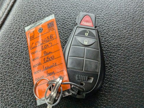 Used 2018 RAM 2500 Laramie image 19