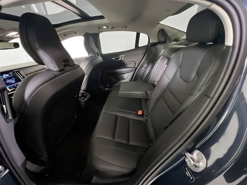 Used 2023 Volvo S60 B5 Ultimate w/ Climate Package image 26