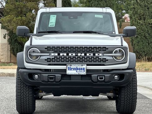 New 2026 Ford Bronco Badlands AWD/4WD image 9