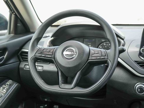 Used 2025 Nissan Altima 2.5 S FWD image 15