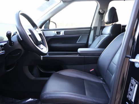 Used 2025 Hyundai Santa Fe Limited image 25