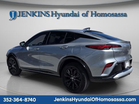 Used 2025 Buick Envista Sport Touring w/ Convenience I Package image 11