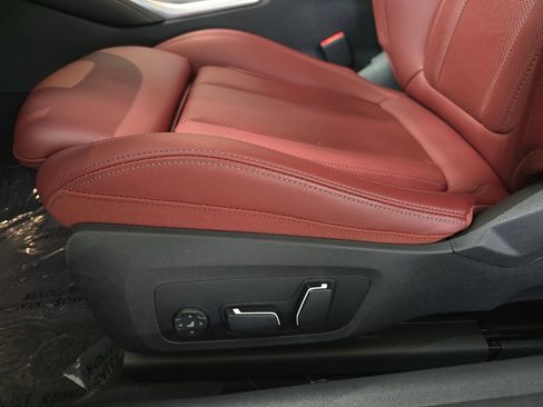 Certified 2025 BMW 430i Convertible w/ M Sport Package RWD image 25