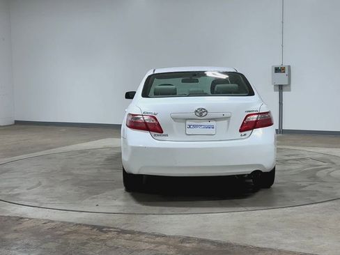 Used 2009 Toyota Camry LE FWD image 7