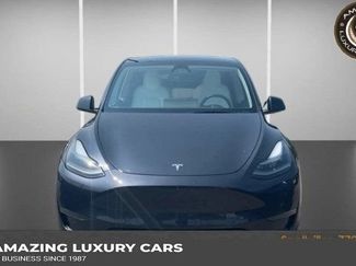 Used 2024 Tesla Model Y Long Range AWD/4WD video 1