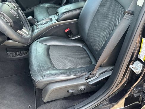 Used 2018 Dodge Journey Crossroad FWD image 6