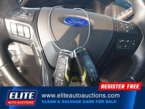 Used 2017 Ford Explorer XLT w/ Equipment Group 202A image 22