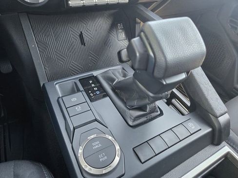 Used 2025 Toyota Tacoma SR5 RWD image 21