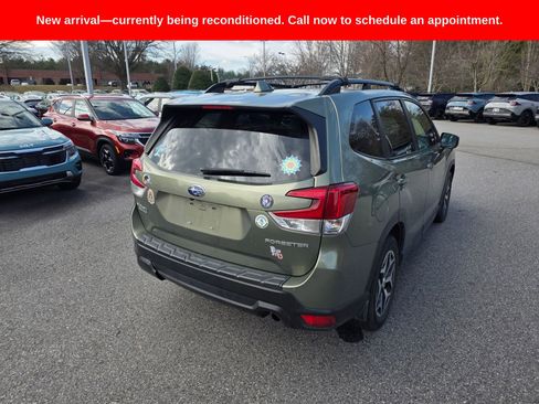 Used 2019 Subaru Forester Premium image 5