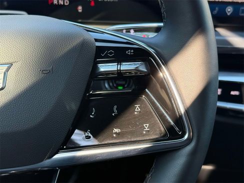 Used 2024 Cadillac Lyriq Luxury w/ LPO, Floor Liner Package image 31