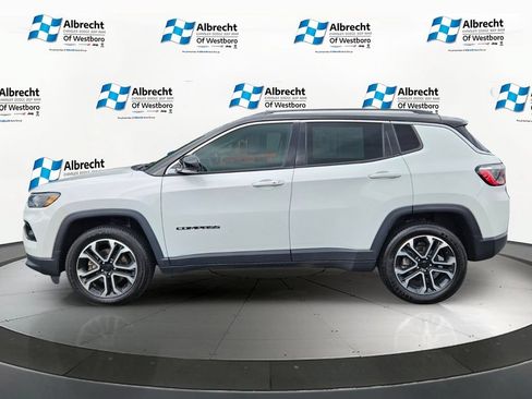 Used 2022 Jeep Compass Limited AWD/4WD image 2