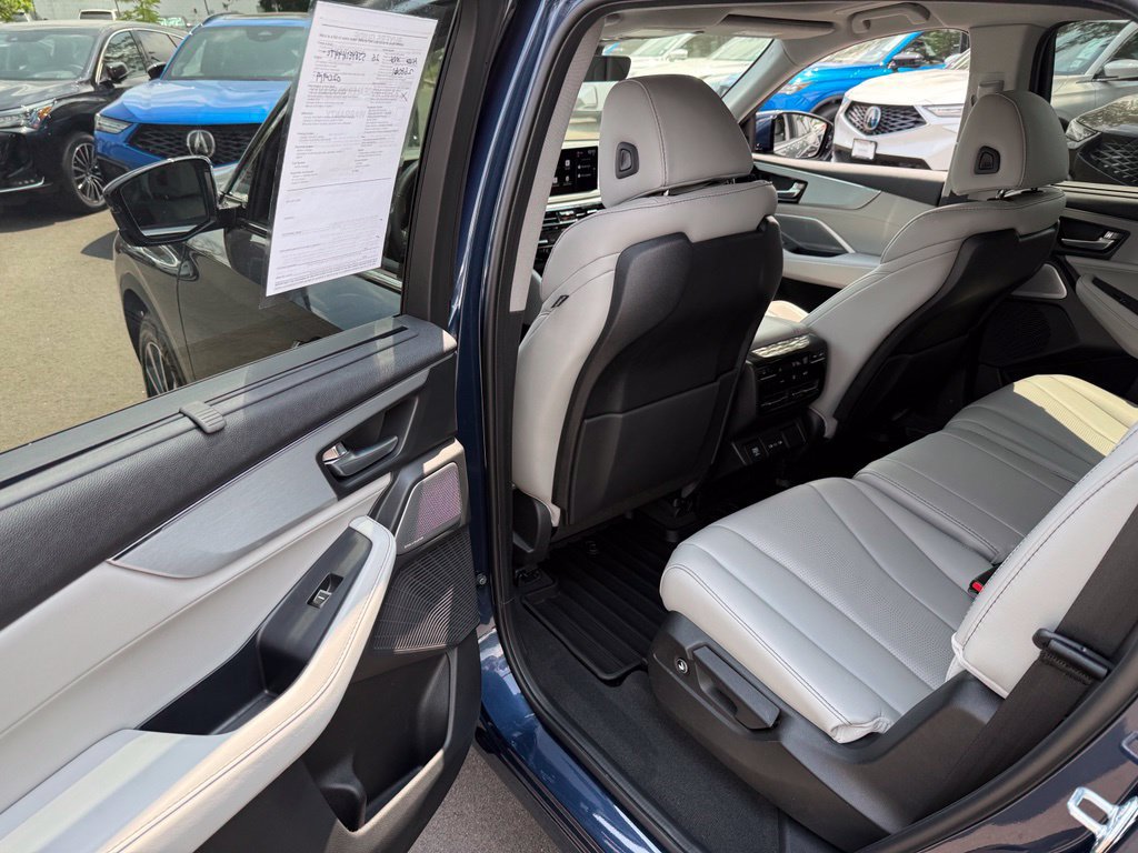 Certified 2026 Acura MDX w/ Technology Package AWD/4WD image 16