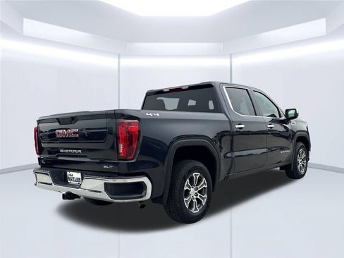 Used 2025 GMC Sierra 1500 SLT AWD/4WD image 5
