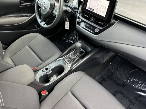 Used 2023 Toyota Corolla LE image 15
