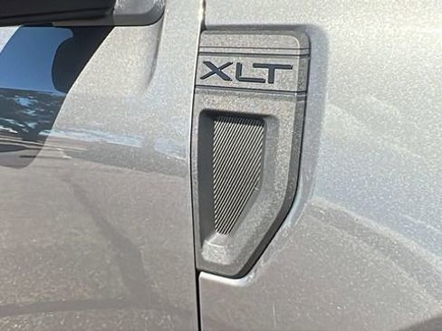 New 2025 Ford Maverick XLT w/ XLT Luxury Package AWD/4WD image 9