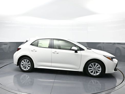 New 2025 Toyota Corolla SE image 5