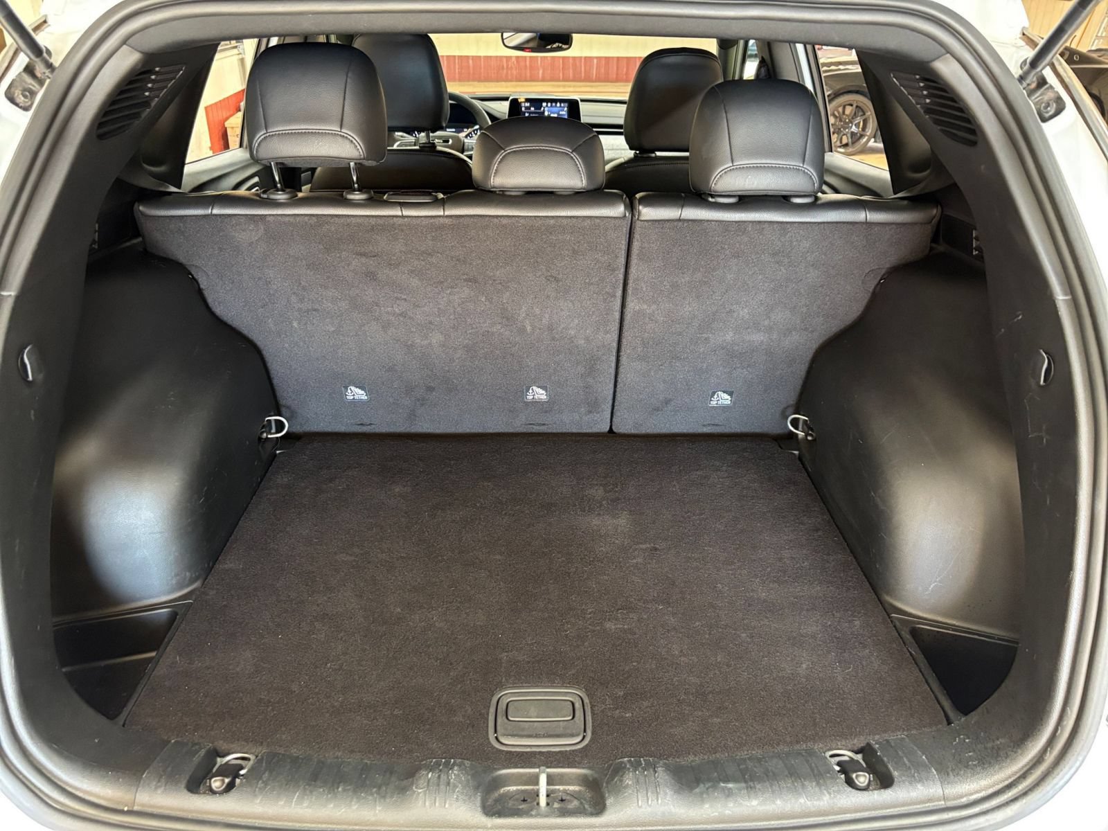 Used 2025 Jeep Compass Latitude AWD/4WD image 30