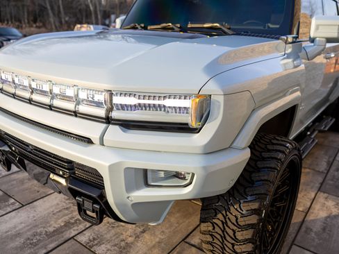 Used 2024 GMC Hummer EV 3X w/ Extreme Off-Road Package image 23